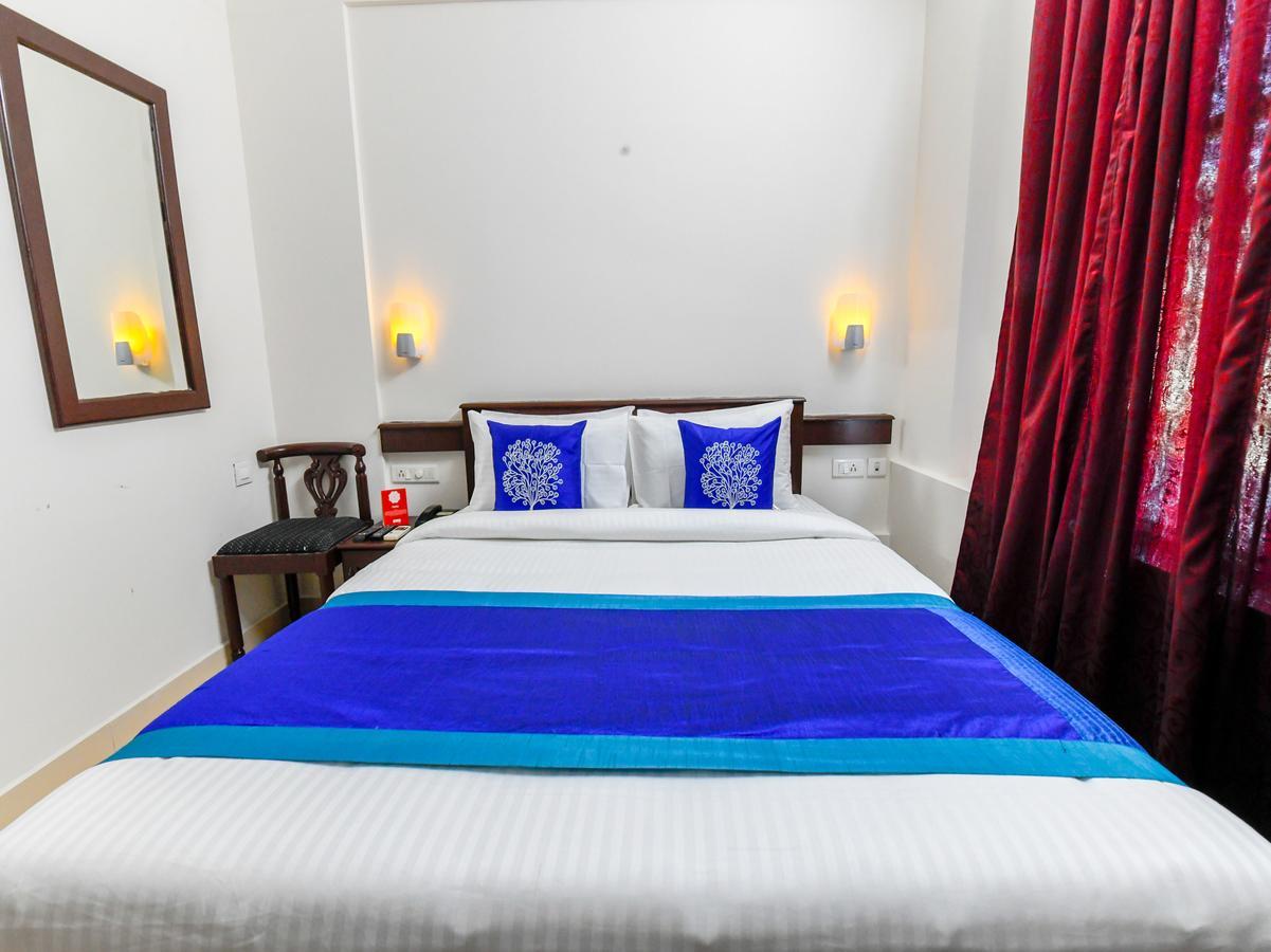 Oyo 11309 Hotel Green Land Residency Kochi Esterno foto