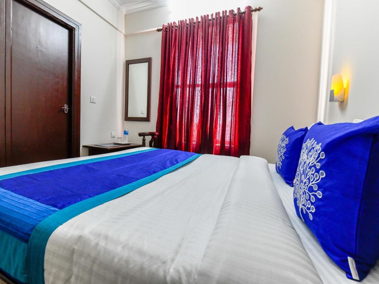 Oyo 11309 Hotel Green Land Residency Kochi Esterno foto