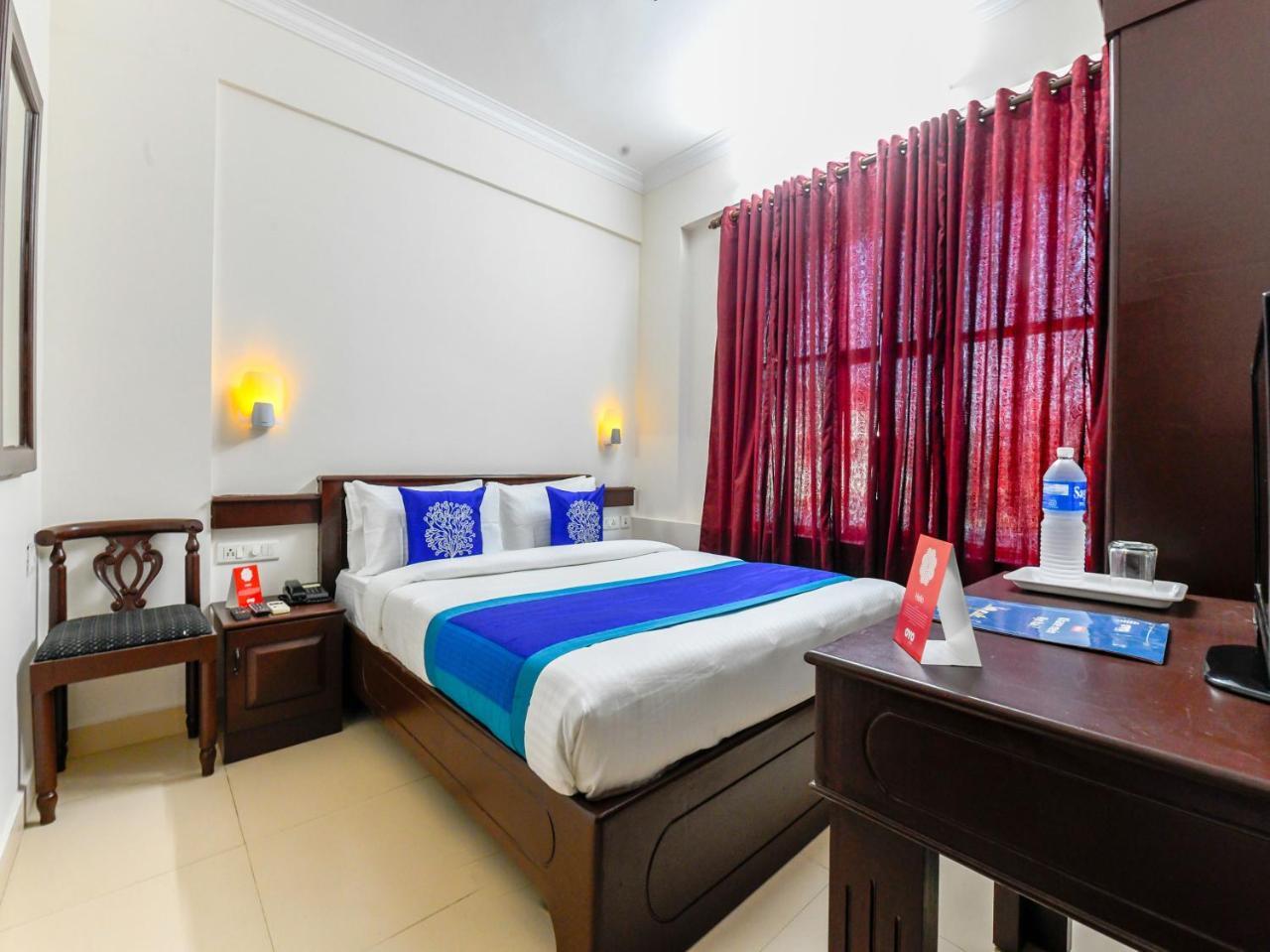 Oyo 11309 Hotel Green Land Residency Kochi Esterno foto