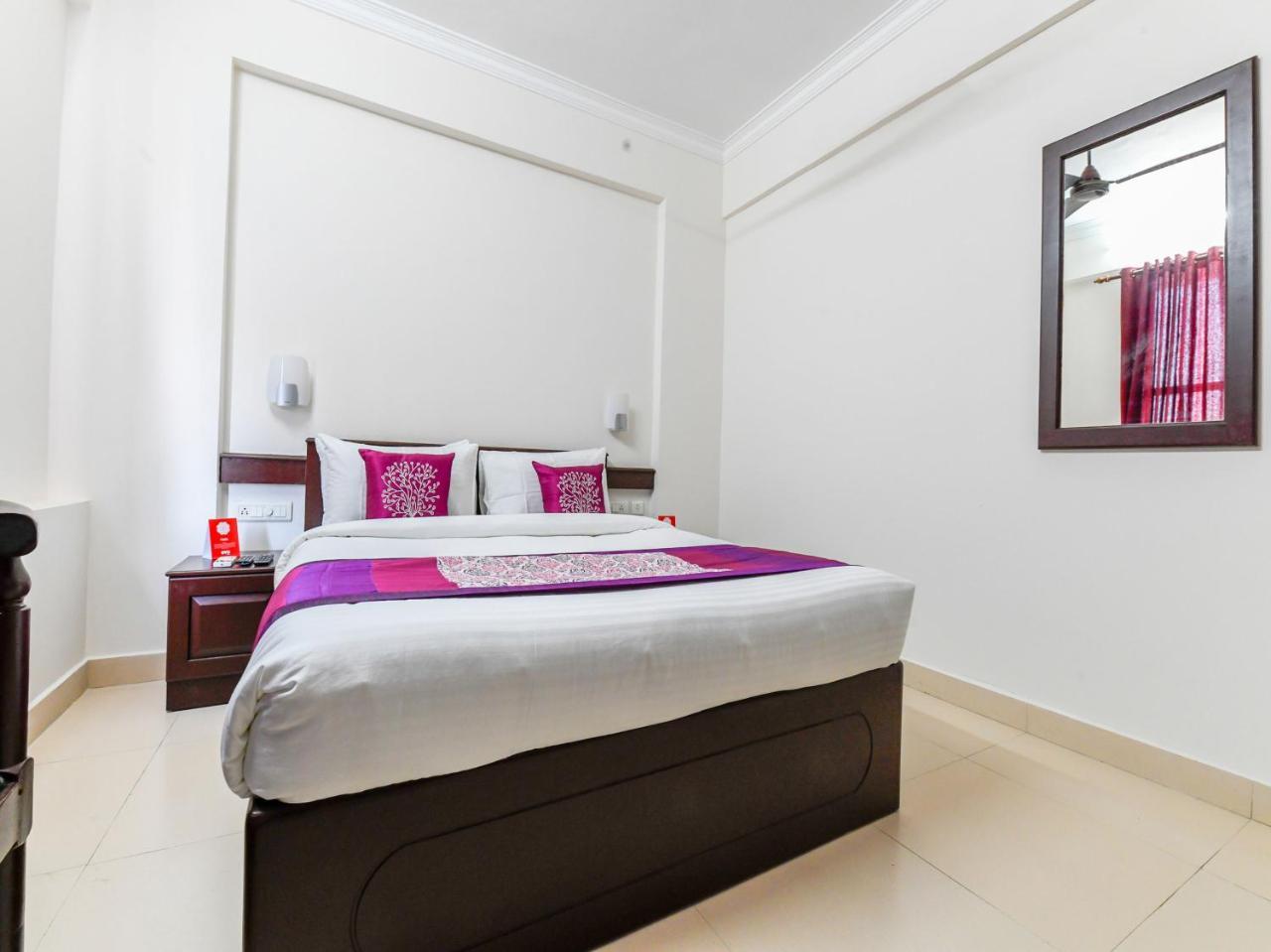 Oyo 11309 Hotel Green Land Residency Kochi Esterno foto