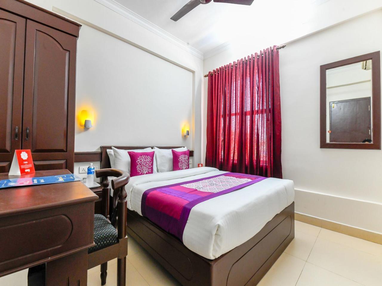 Oyo 11309 Hotel Green Land Residency Kochi Esterno foto